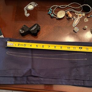 Gold chain very fine links CH1